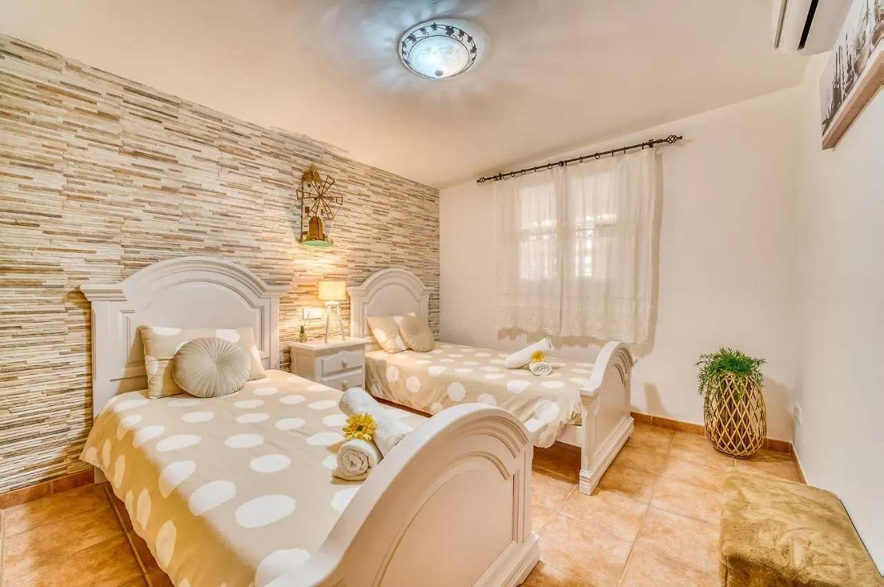 Country house Ideal Property Mallorca - Can Caragol Inca